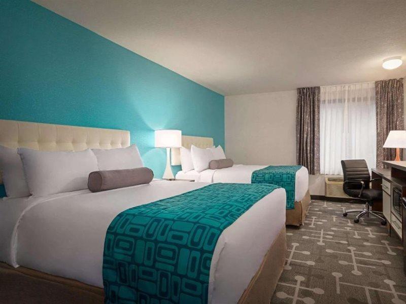 Howard Johnson By Wyndham Appleton Exterior foto