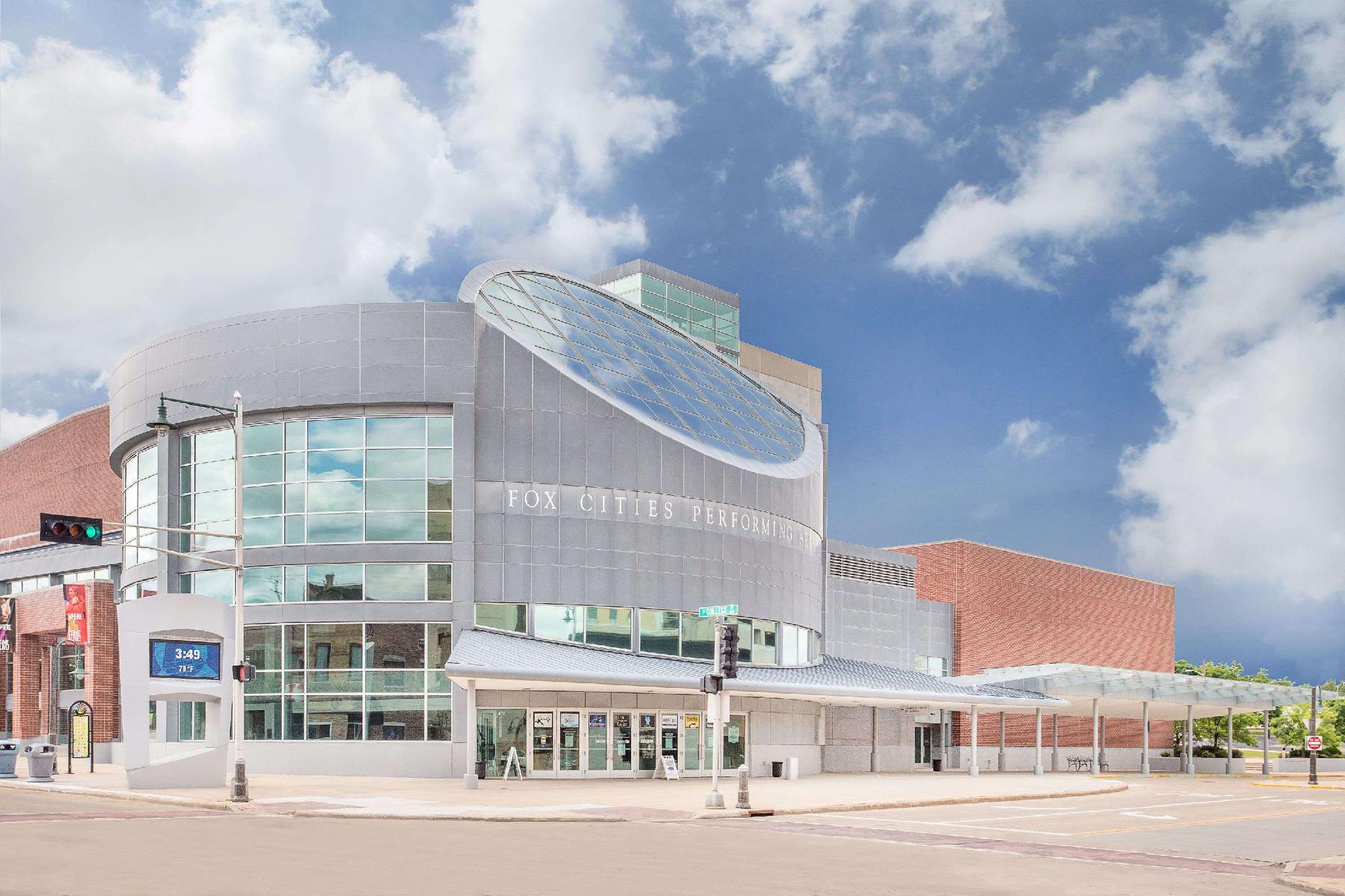 Howard Johnson By Wyndham Appleton Exterior foto